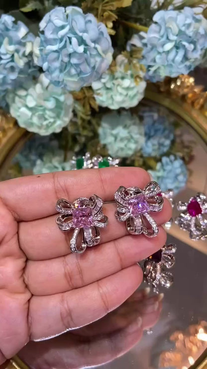 RIBBON STUDS
