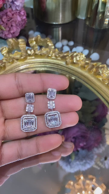 Drop Cluster earrings 💙