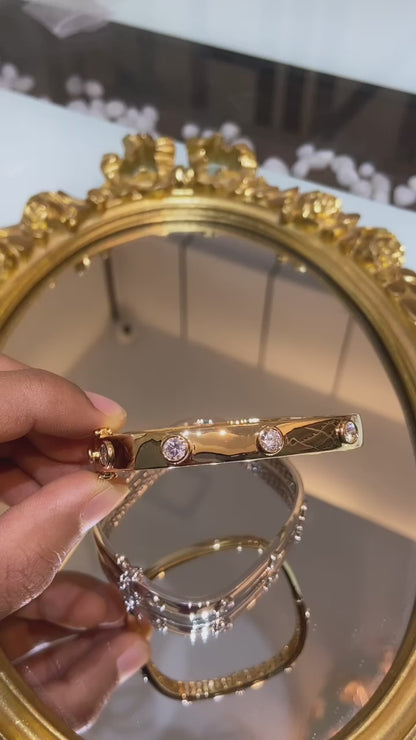 Square Openable Bracelet / Kada