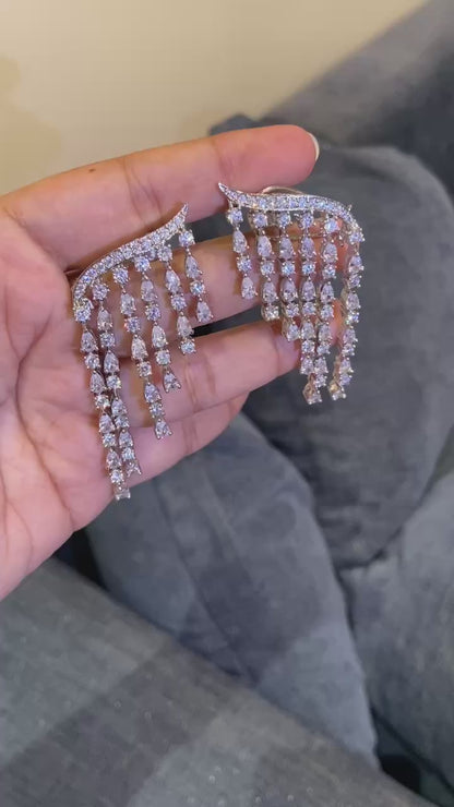Cascading Pear-Drop Dangles