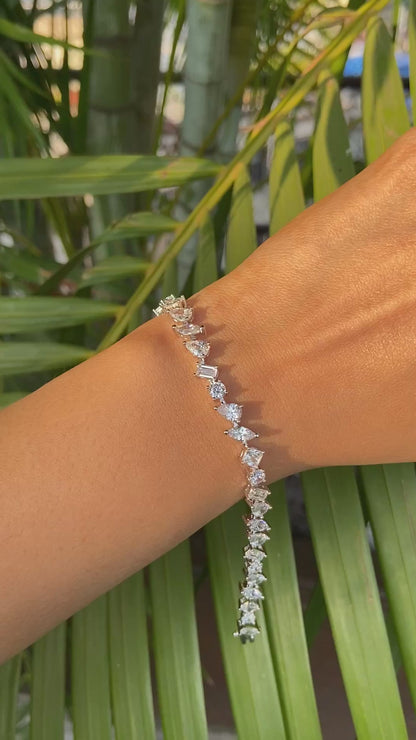 Multishape daily wear tennis bracelet