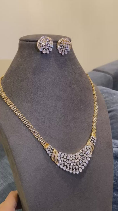 Golden Elegance long Necklace Set