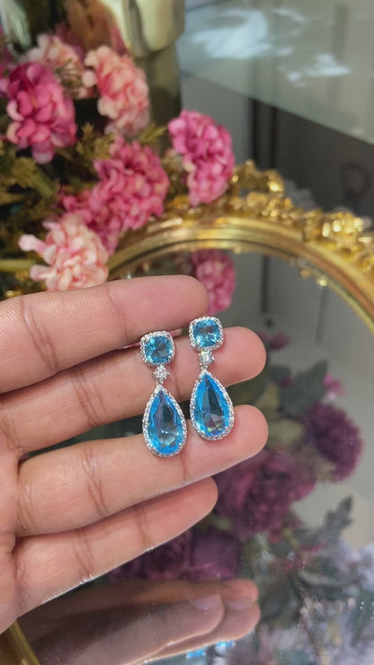 Cushion tear drop sparkly colour earrings 🎀