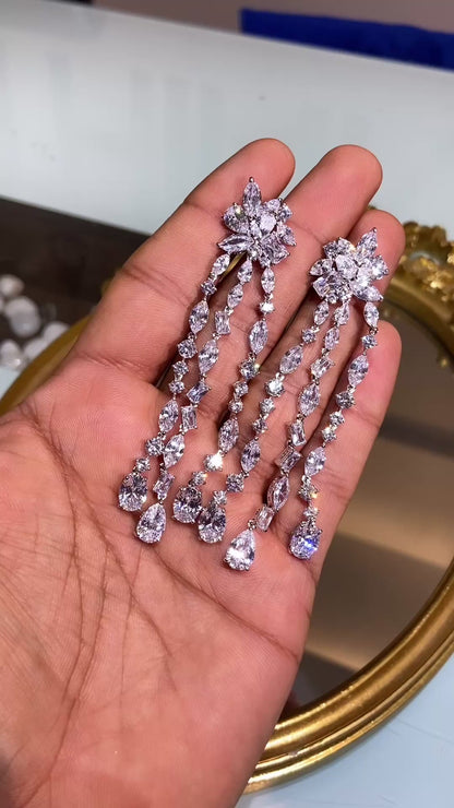 SUHANA COCKTAIL EARRING
