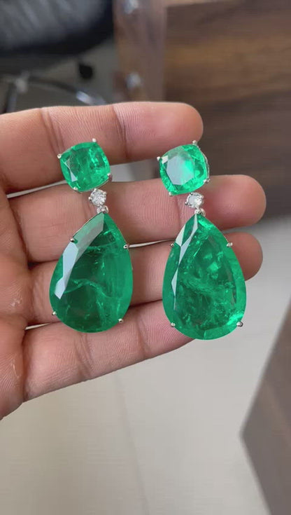 BEST SELLER TEAR DROP DOUBLET EARRING 💚