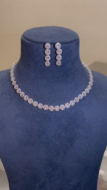 Small round halo neckalce set
