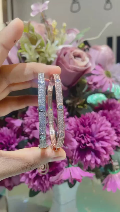 Square Diamond Openable Bracelet / Kada