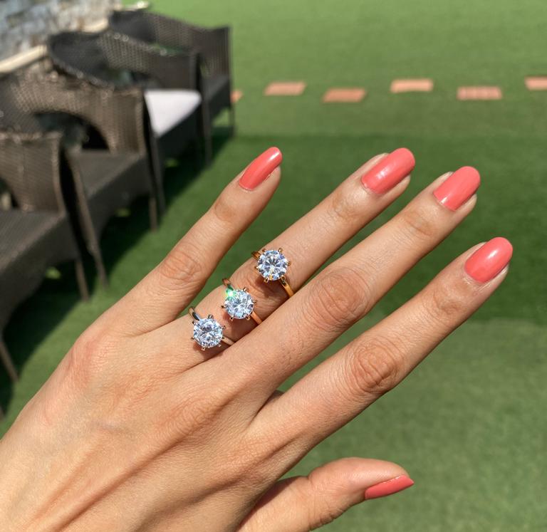 2 ct solitaire adjustable ring 🩶