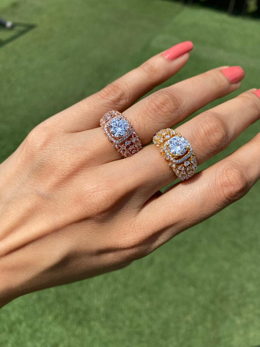 Best seller solitaire ring with mesh band ❄️