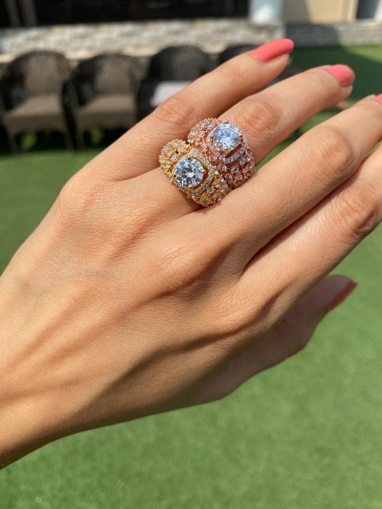 Best seller solitaire ring with mesh band ❄️