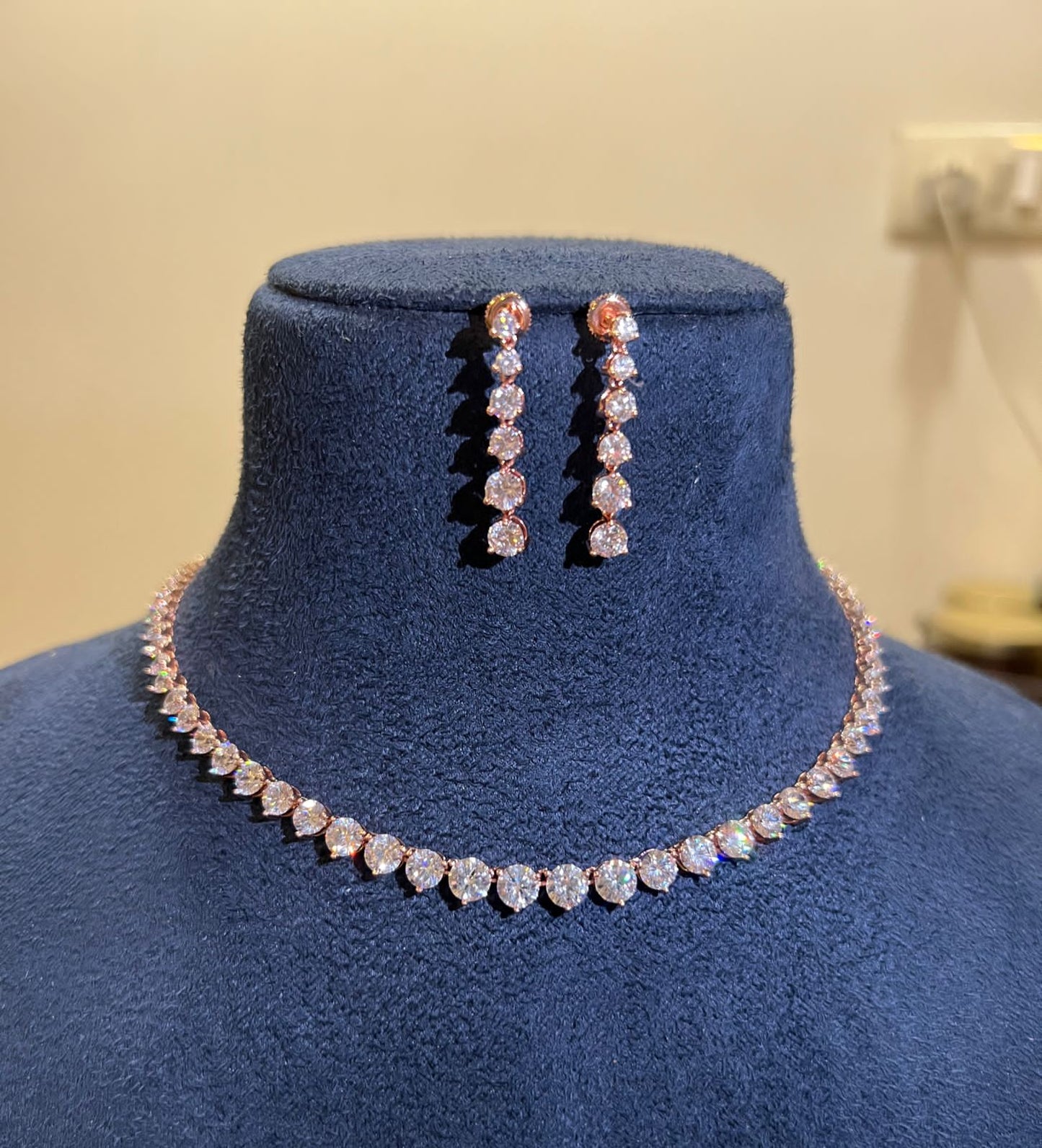 BEST SELLER Single line necklace set