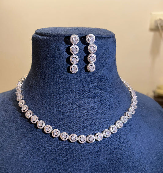 Small round halo neckalce set