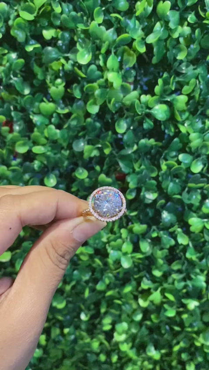 5 ct Halo Ring ❄️