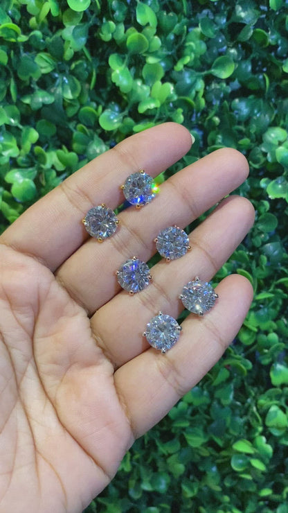 3 Ct screwback Solitaire Earrings (Get a FREE GIFT)