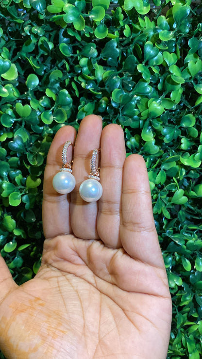 Pearl hoops 🔆