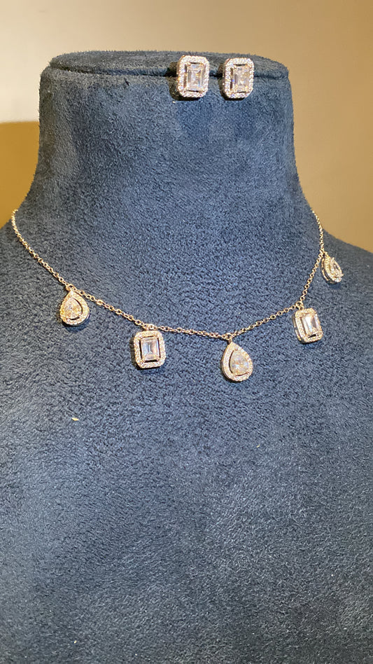 Multishape Necklace set