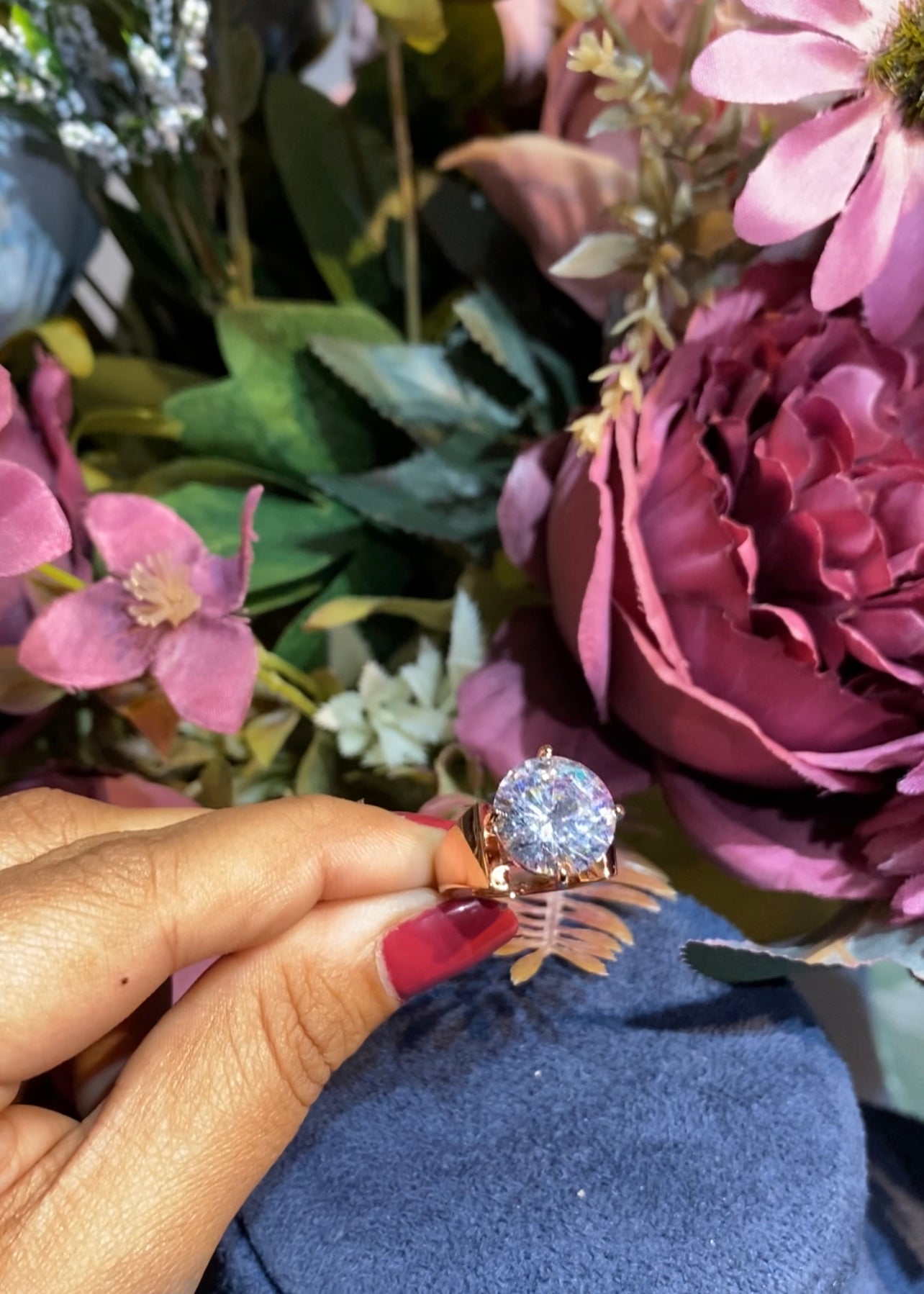 6 CT ROCK BLING RING (ADD TO CART AND GET A FREE GIFT)⭐