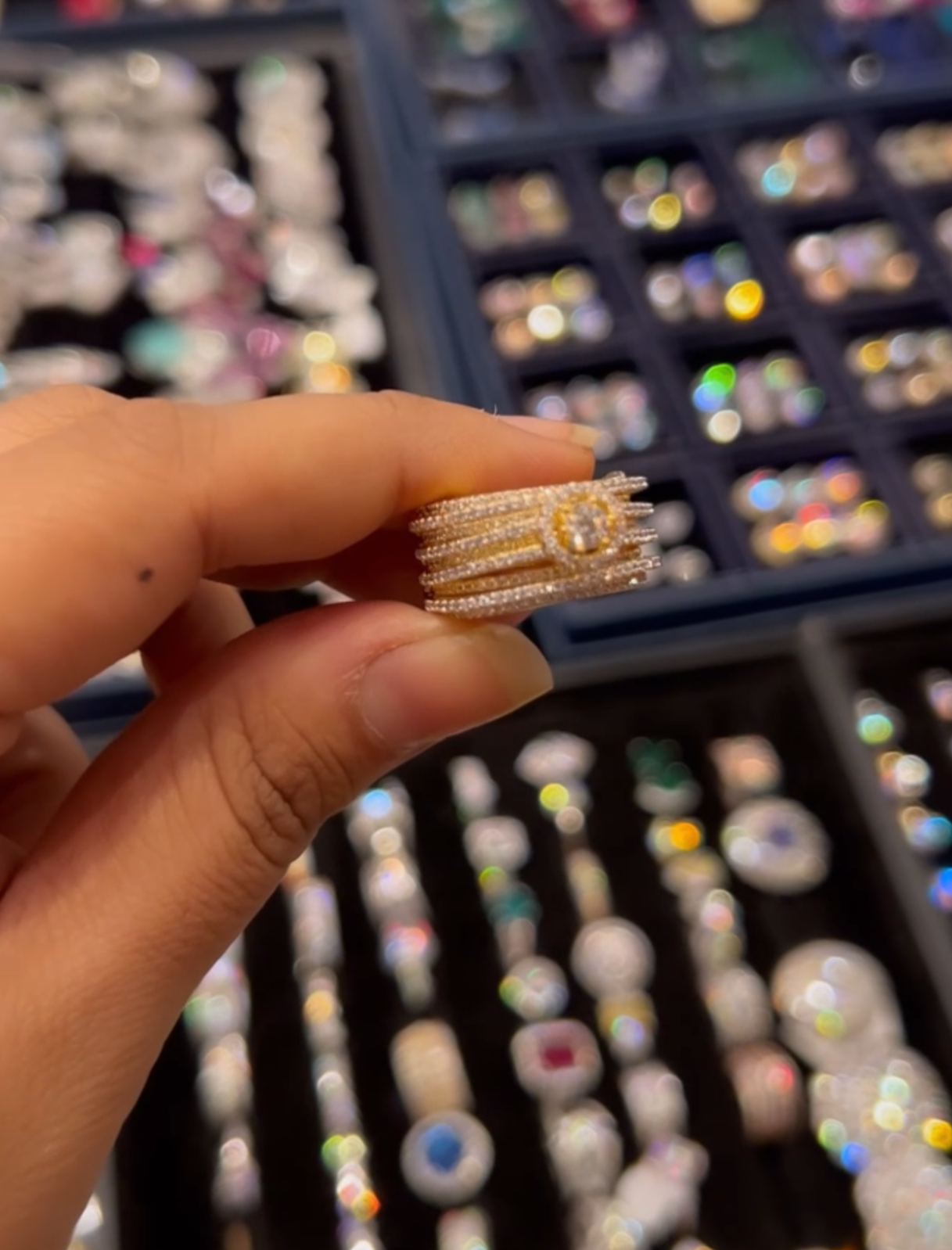 Adjustable Ring - Solitaire liner Ring 🩶