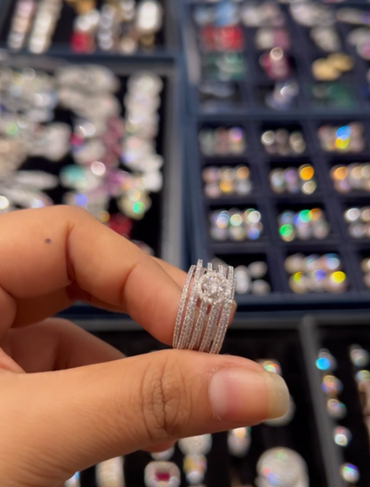 Adjustable Ring - Solitaire liner Ring 🩶