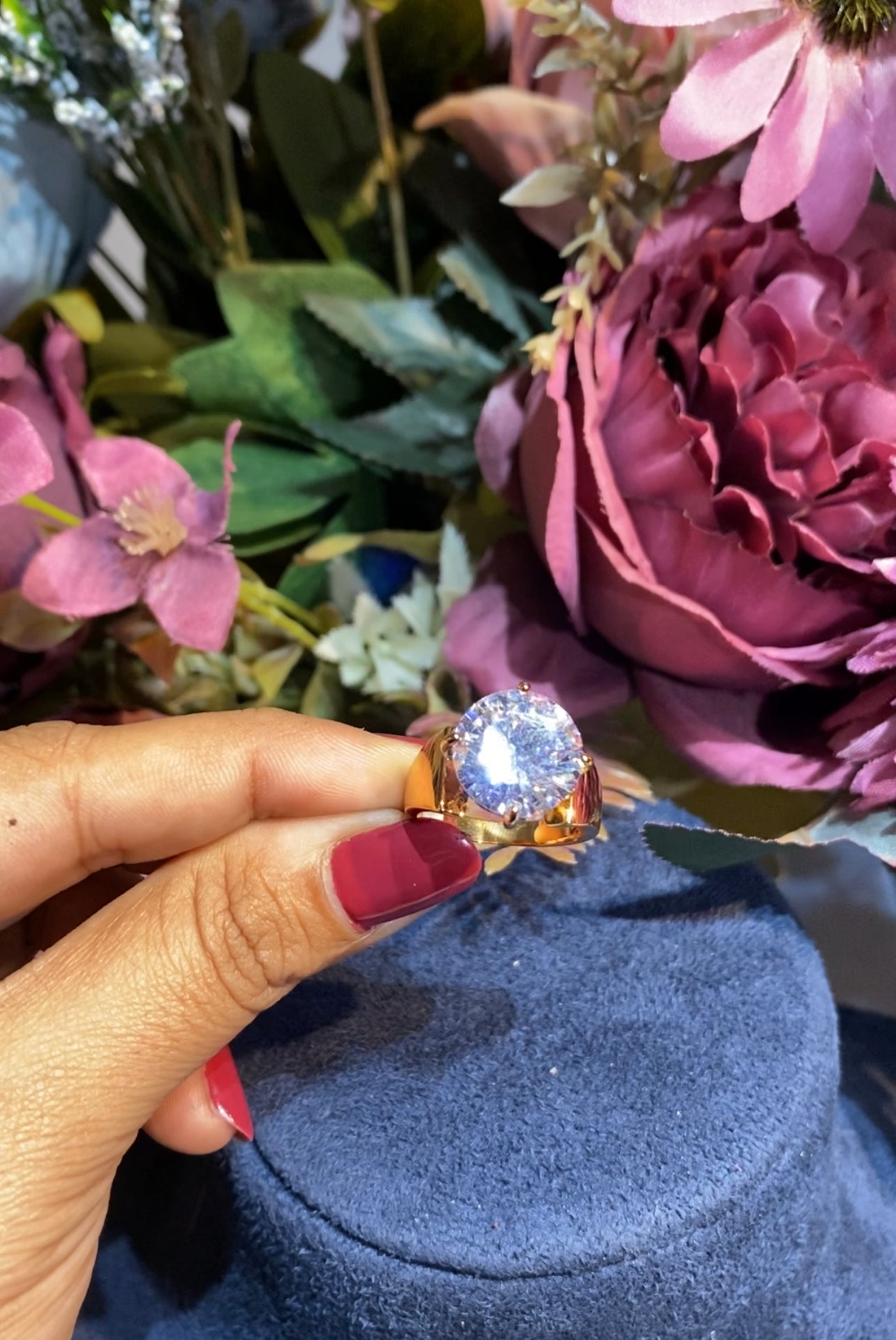 6 CT ROCK BLING RING (ADD TO CART AND GET A FREE GIFT)⭐