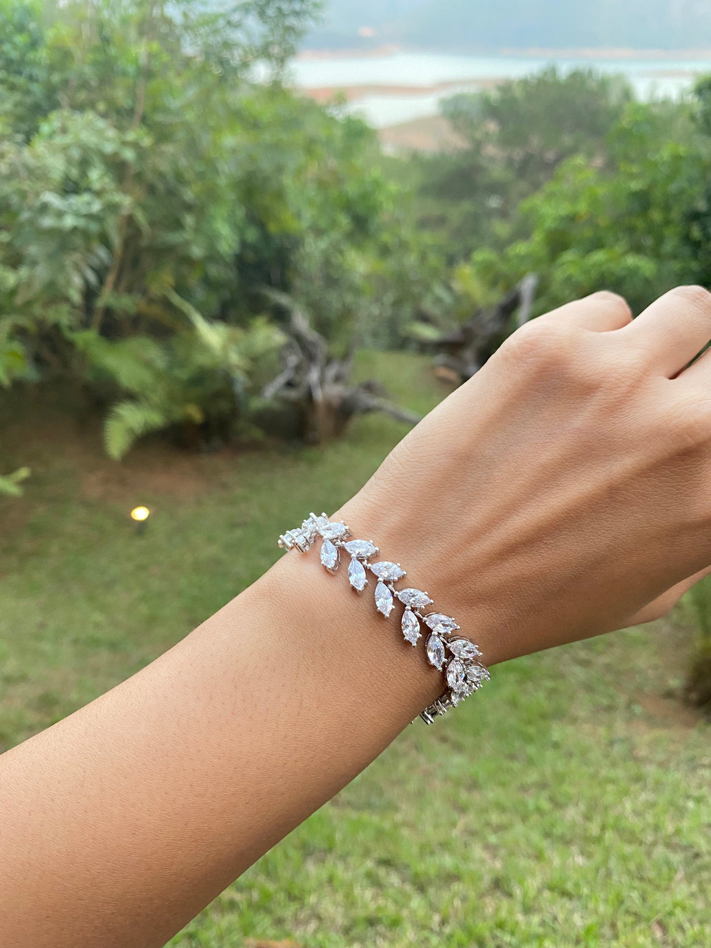 Marquise leaf tennis bracelet 🤌🏻