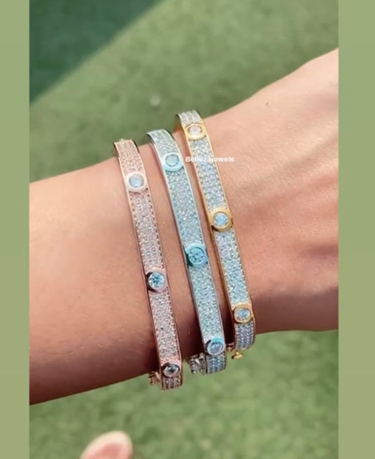 Square Diamond Openable Bracelet / Kada