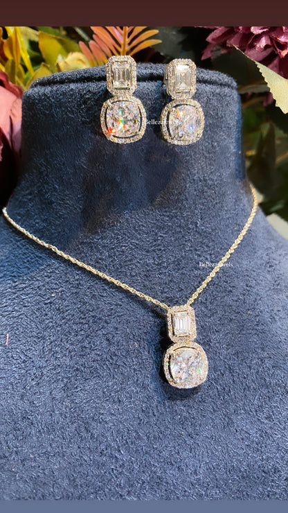 Misu Pendant set with earring 🔆 PRICE DROP